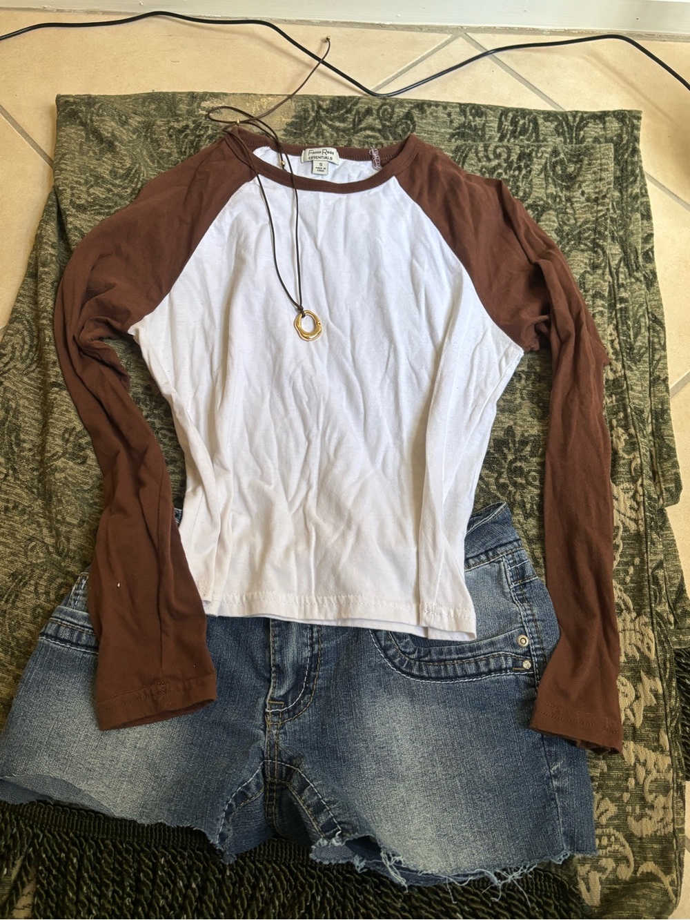 Raglan Long-Sleeve Top - White & Brown
